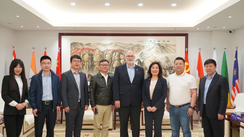 热烈欢迎 || 美国堪萨斯州代表团一行到访开云网页版参观交流